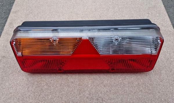 Фонарь задний левый и правый UNIVERSAL KINGPOINT(с разъемом АМР)    FT50016,    FT50026,    производитель Польша,    центральная